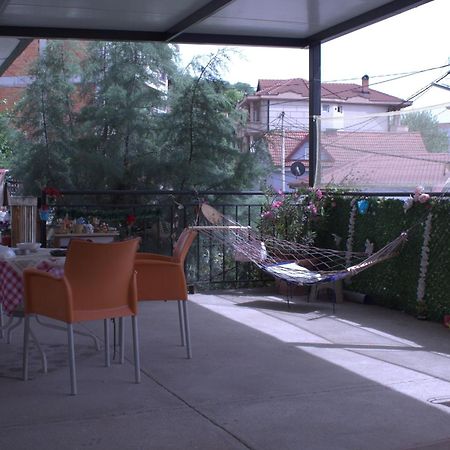 Adem'S Cozy Terrace Retreat Bed & Breakfast Скопие Екстериор снимка