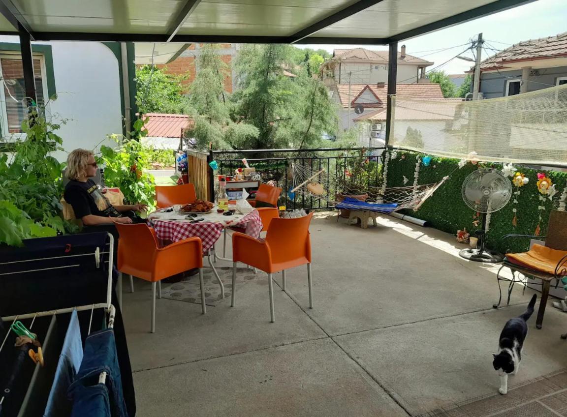 Adem'S Cozy Terrace Retreat Bed & Breakfast Скопие Екстериор снимка
